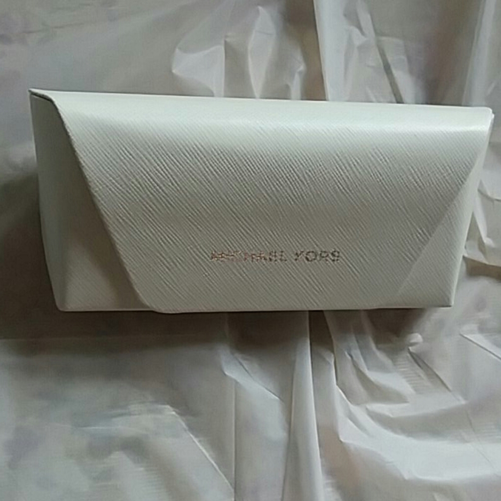 Michael Kors White Textured Sunglasses Case with Gold Logo Accent